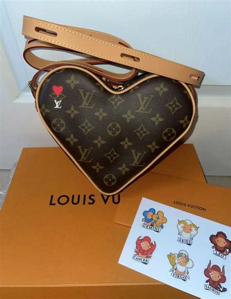 louis vuitton coeur battant dupe|coeur battant louis vuitton price.